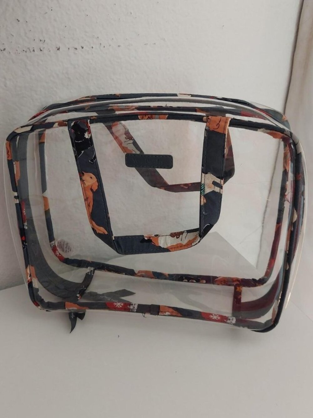 Clear multi-coloured makeup bag with floral pattern #makeupbag #floral Vera Brad